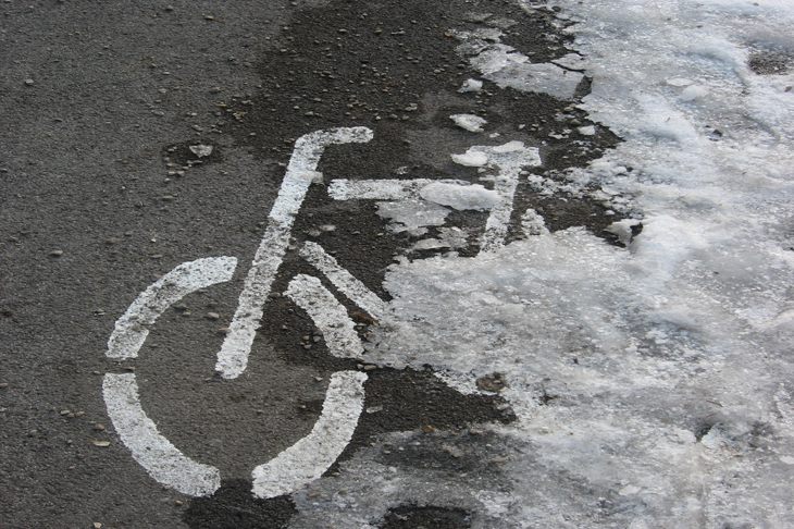 Fahrradsymbol auf Straße